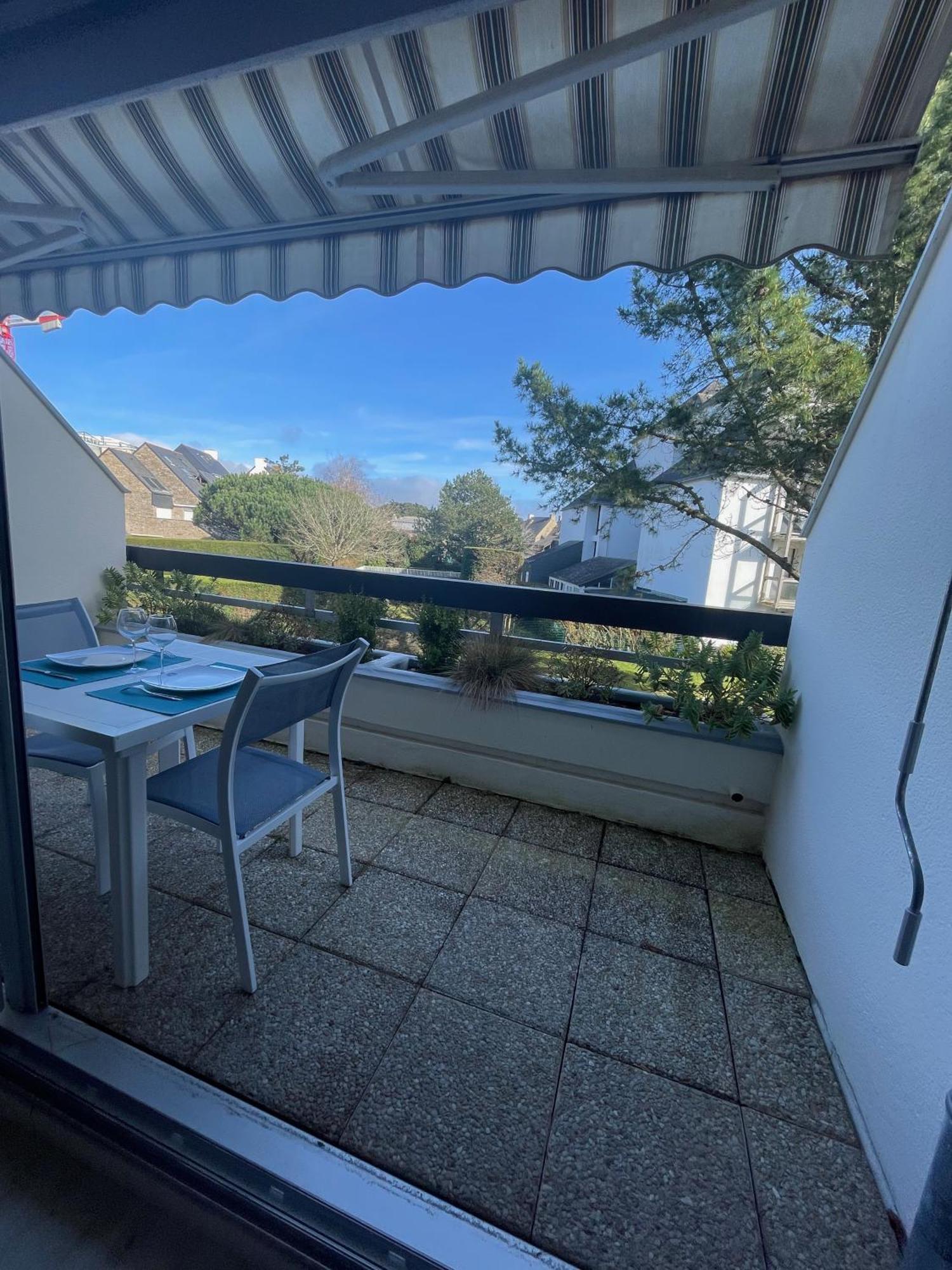 Studio Lumineux Avec Belle Terrasse Sur Espaces Verts, 100M Plage Carnac Exterior foto